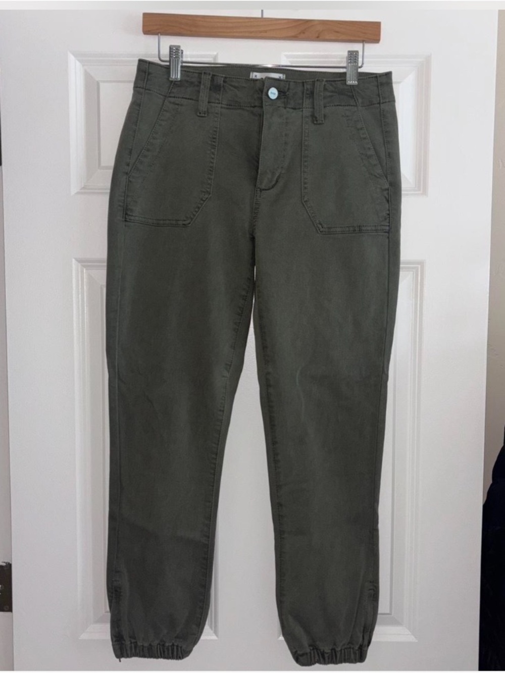 PAIGE Mayslie Jogger Pants in Olive